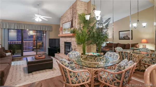 $345,000 | 611 Lazy Days Road, Unit W 11, Osage Beach, MO 65065