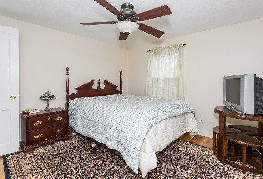 110 Old Brook Road Springfield, MA 01118 - Photo 11 of 15