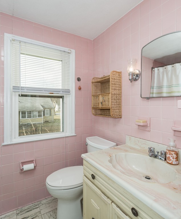 110 Old Brook Road Springfield, MA 01118 - Photo 14 of 15