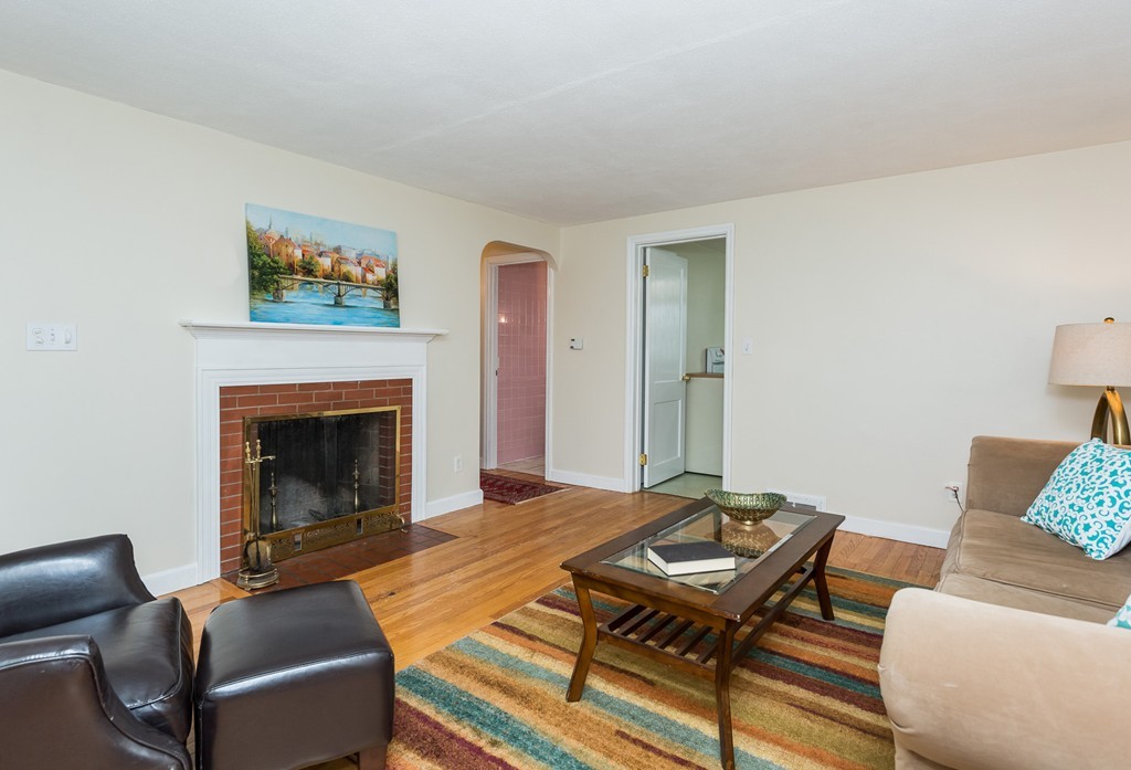 110 Old Brook Road Springfield, MA 01118 - Photo 5 of 15