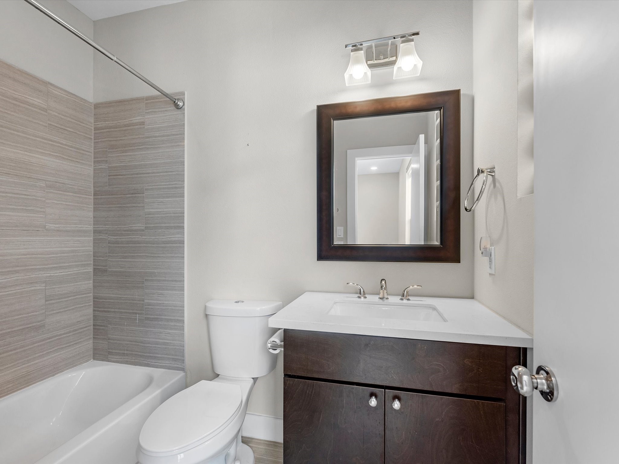 1615 Milby Street, Unit B Houston, TX 77003 - Photo 20 of 22