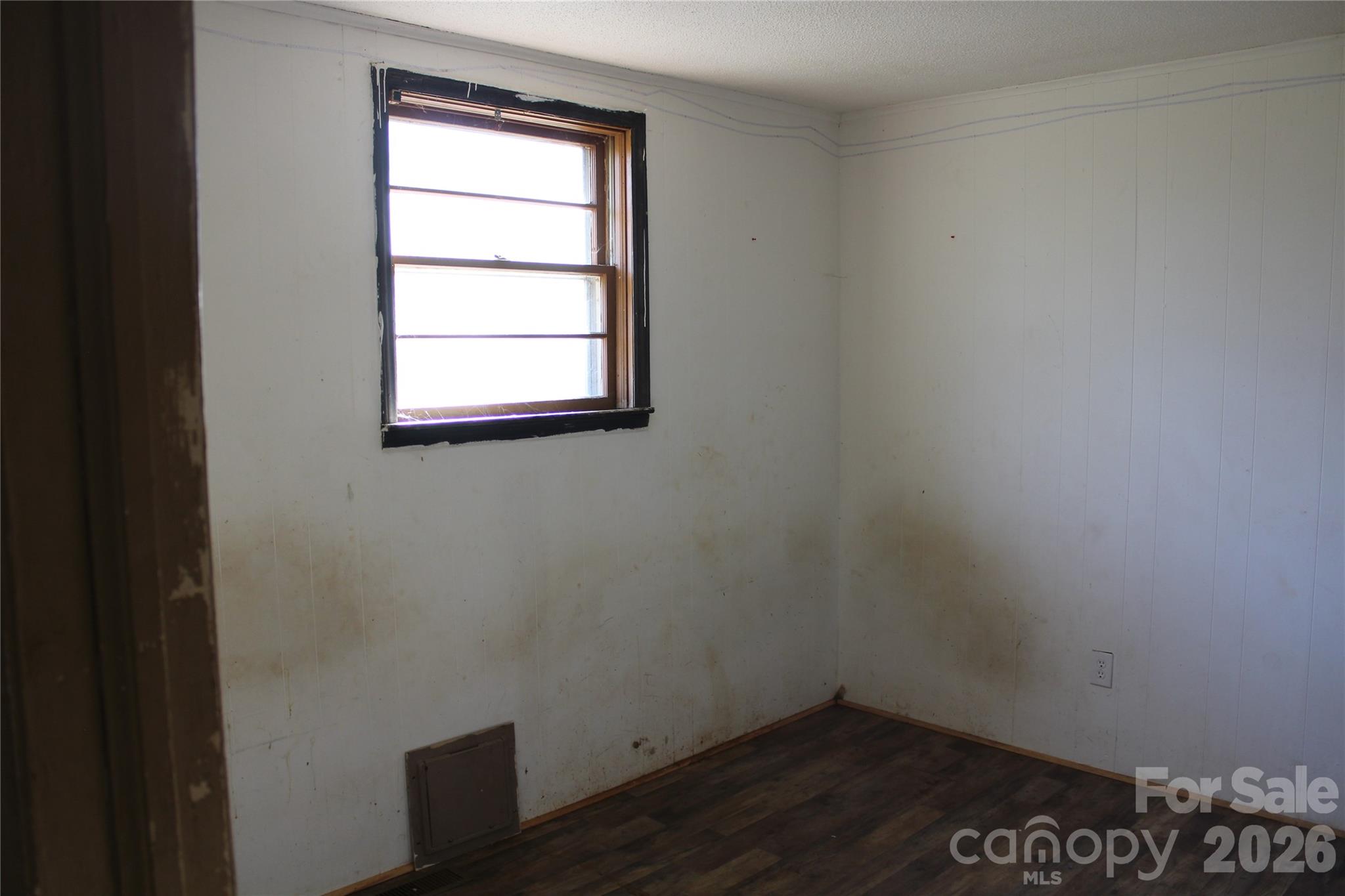 1617 Red Road Shelby, NC 28152 - Photo 18 of 21 a small space with a window