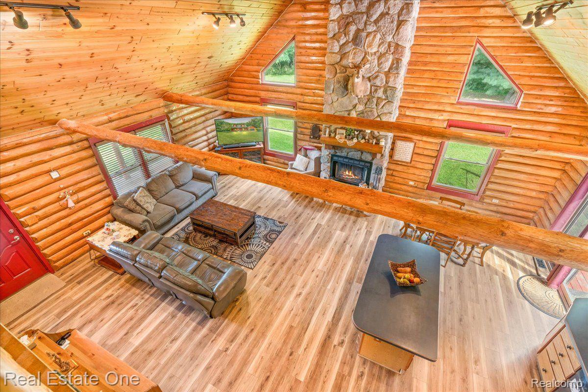7596 Fisher Road Howell, MI 48855 - Photo 23 of 41 Upper Level