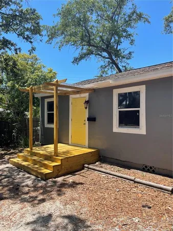 $1,850 | 1751 46th Street South, St. Petersburg, FL 33711