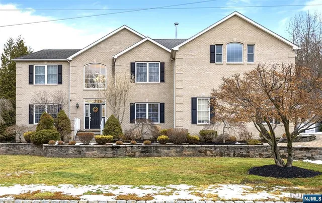 $1,250,000 | 73 Big Piece Road, Fairfield, NJ 07004