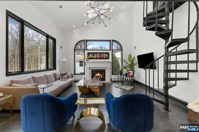 $1,250,000 | 73 Big Piece Road, Fairfield, NJ 07004