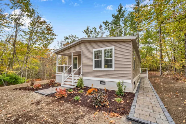 $379,000 | 118 Champion Hill Road, Effingham, NH 03882