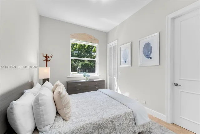 $4,250,000 | 12801 Old Cutler Road, Pinecrest, FL 33156