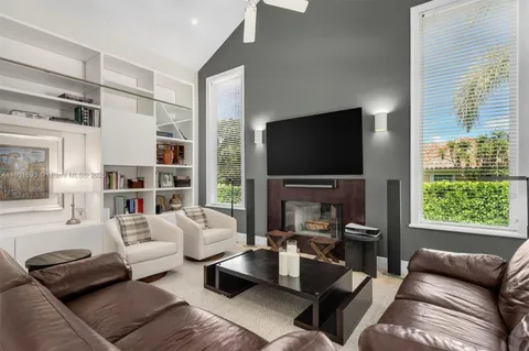 $4,250,000 | 12801 Old Cutler Road, Pinecrest, FL 33156