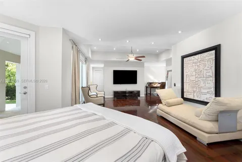 $4,250,000 | 12801 Old Cutler Road, Pinecrest, FL 33156