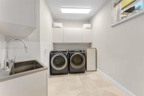 $4,250,000 | 12801 Old Cutler Road, Pinecrest, FL 33156