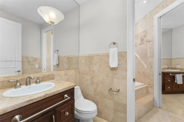 $4,595,000 | 12801 Old Cutler Road, Pinecrest, FL 33156