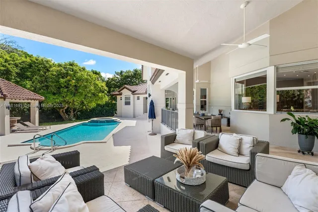 $4,595,000 | 12801 Old Cutler Road, Pinecrest, FL 33156