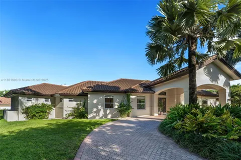 $4,250,000 | 12801 Old Cutler Road, Pinecrest, FL 33156