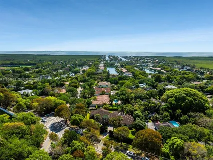 $4,250,000 | 12801 Old Cutler Road, Pinecrest, FL 33156