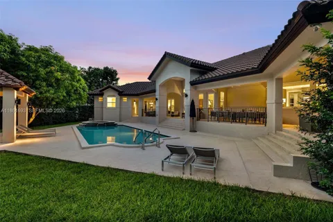 $4,250,000 | 12801 Old Cutler Road, Pinecrest, FL 33156