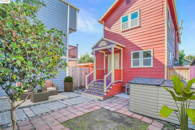 $1,050,000 | 1821 Grand Street, Alameda, CA 94501