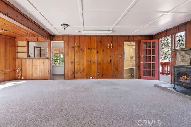 a view of empty room