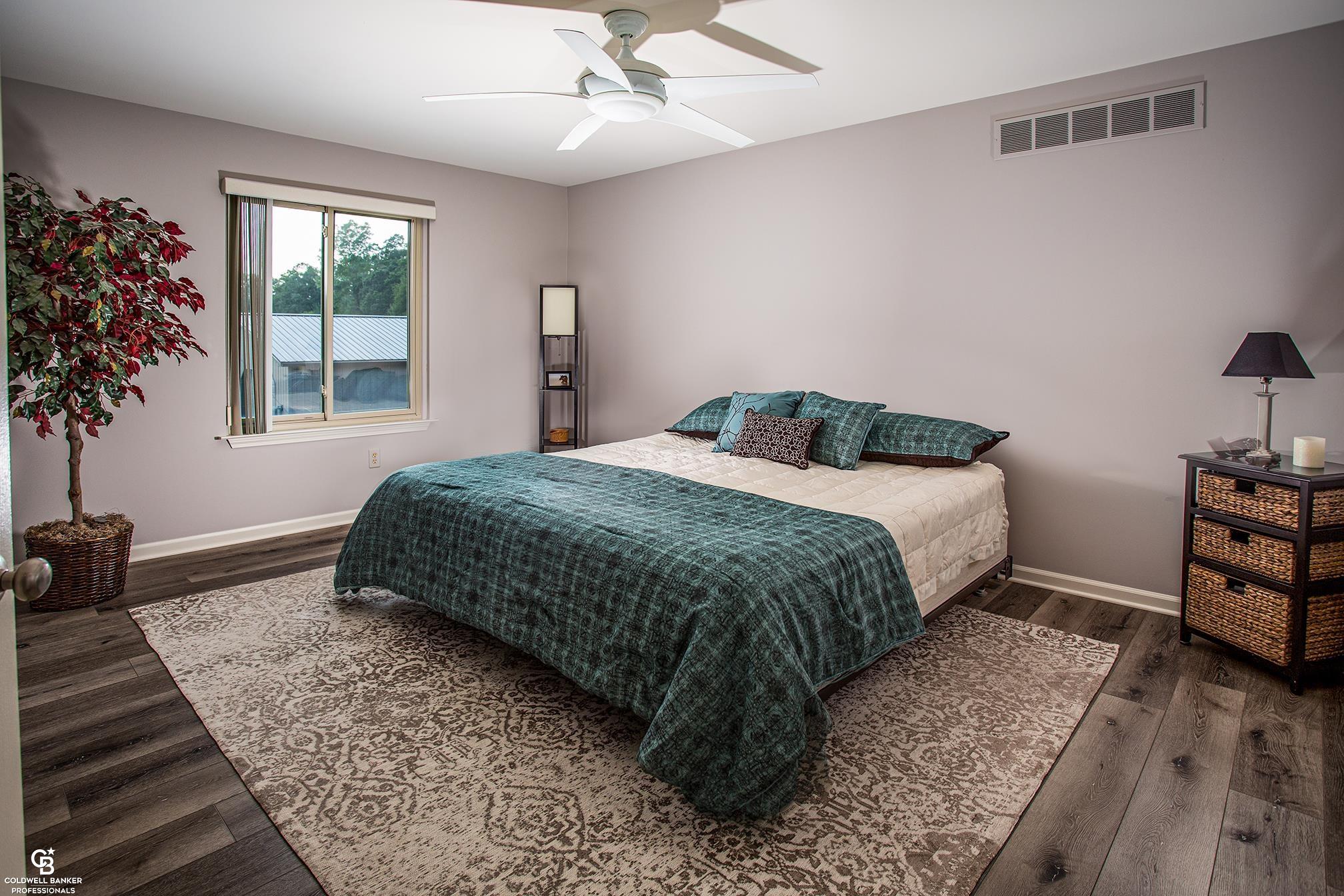 9168 Division Road Columbus, MI 48063 - Photo 31 of 55 Gallery Image 31
