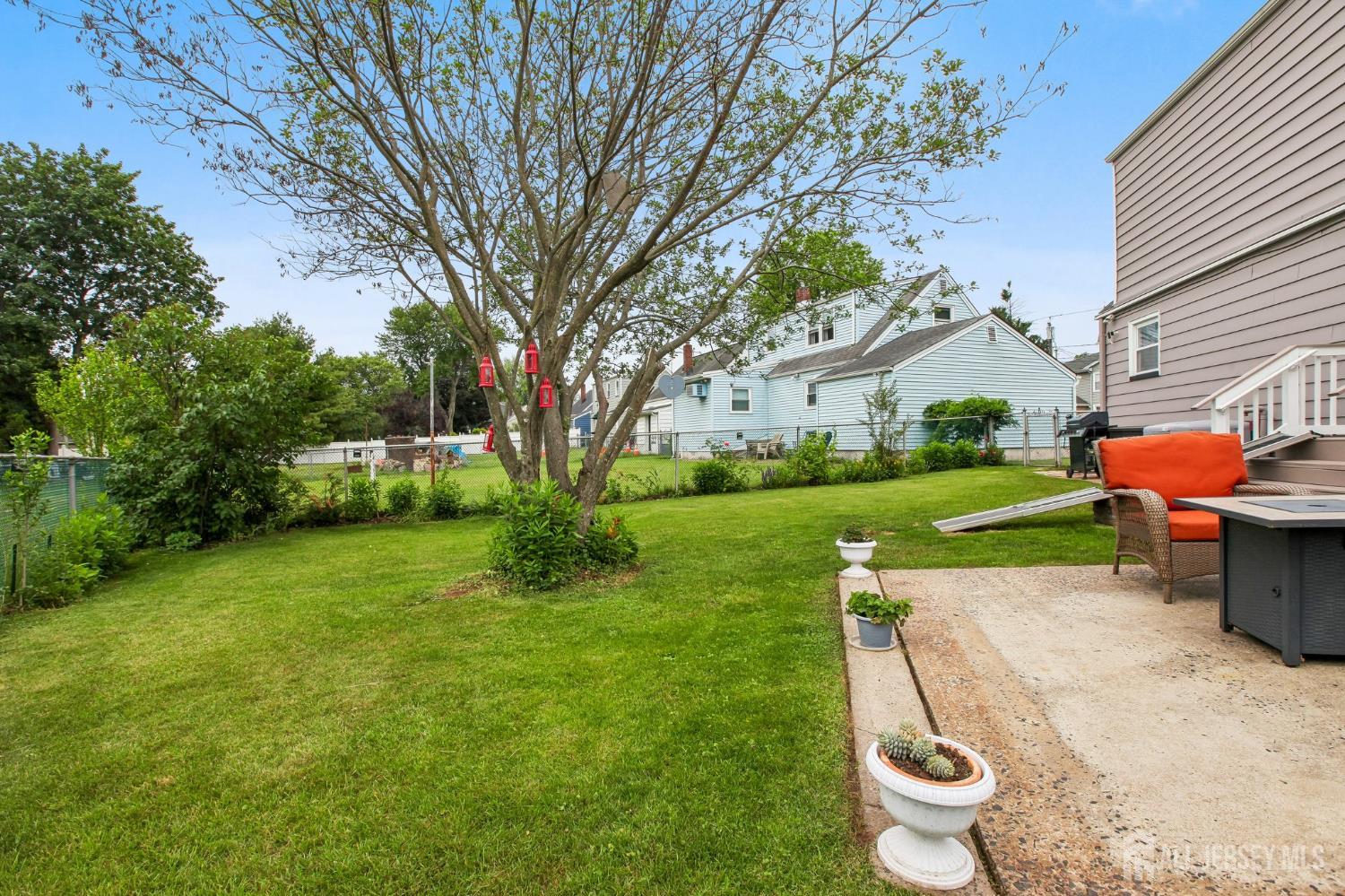1585 Barton Road Union, NJ 07083 - Photo 23 of 26