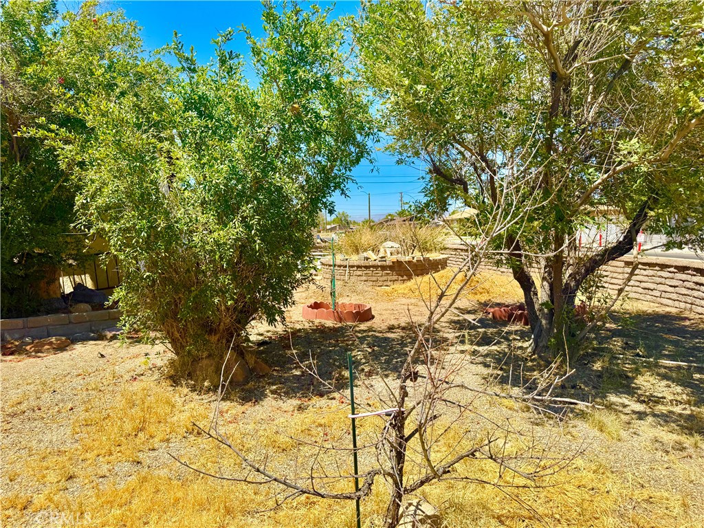 135 South Broadway Street Ridgecrest, CA 93555 - Photo 39 of 46