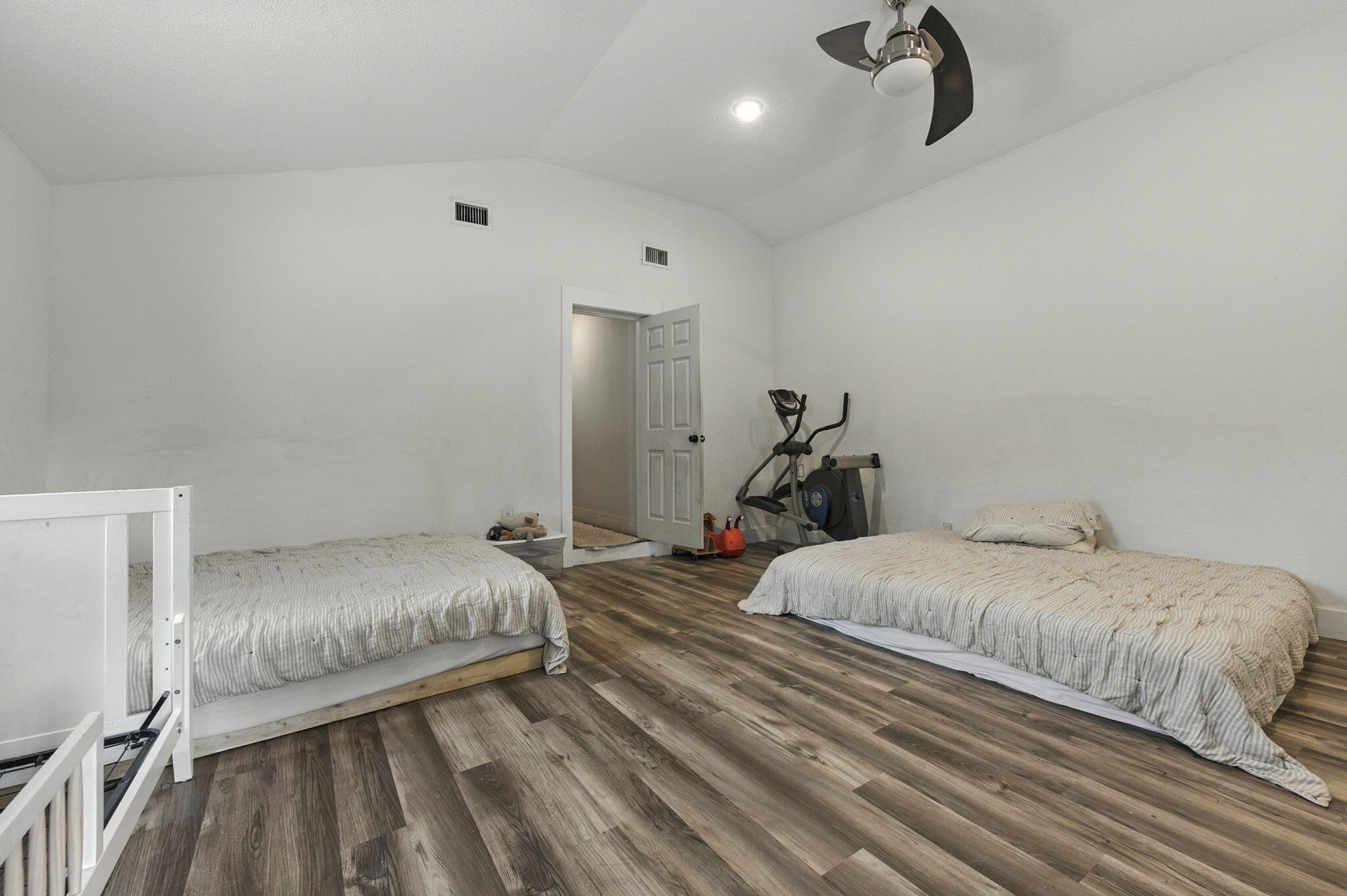 3774 Laird Road Crestview, FL 32539 - Photo 21 of 43 a bedroom with a bed and a table