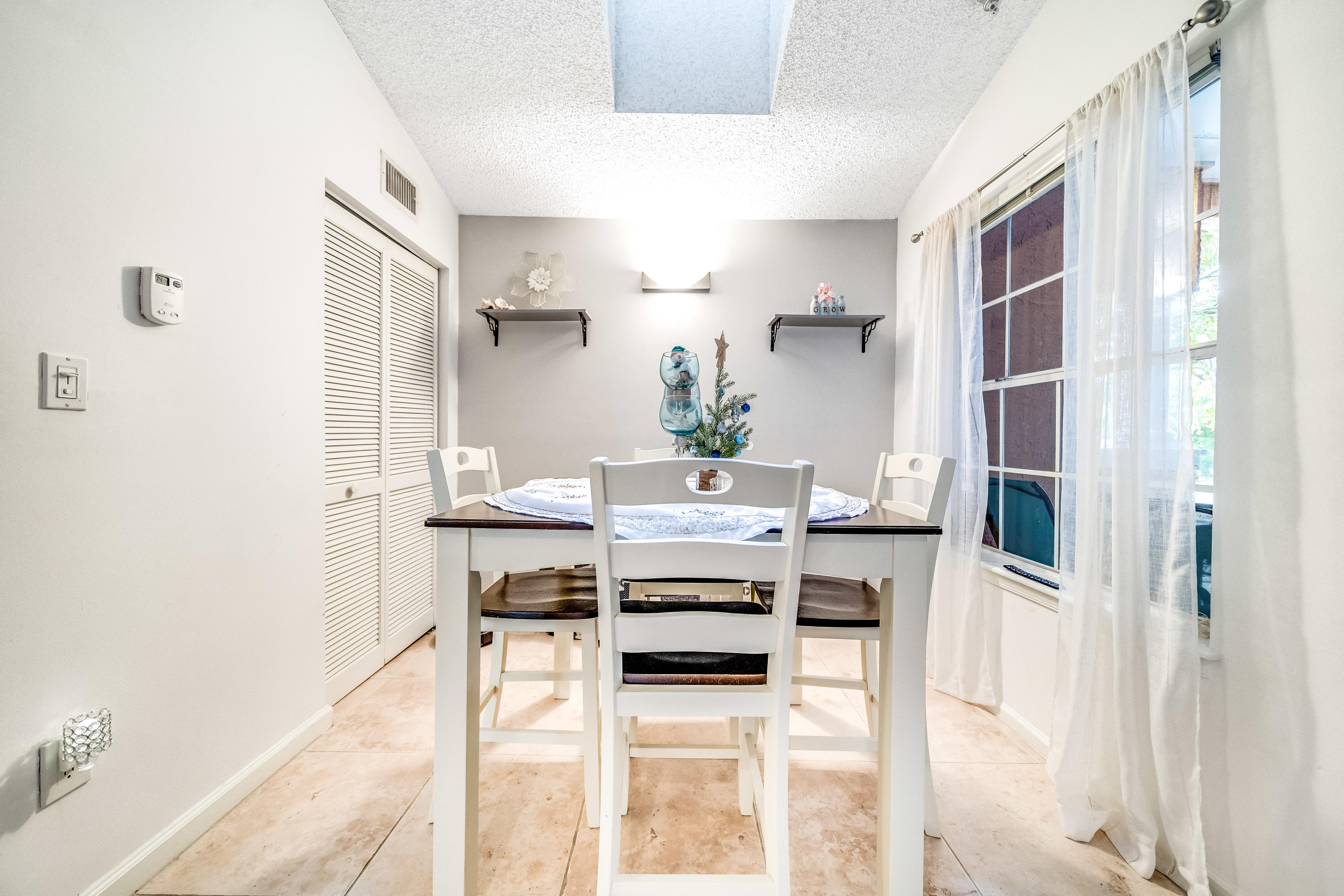 1125 Crystal Way, Unit F Delray Beach, FL 33444 - Photo 11 of 24 13