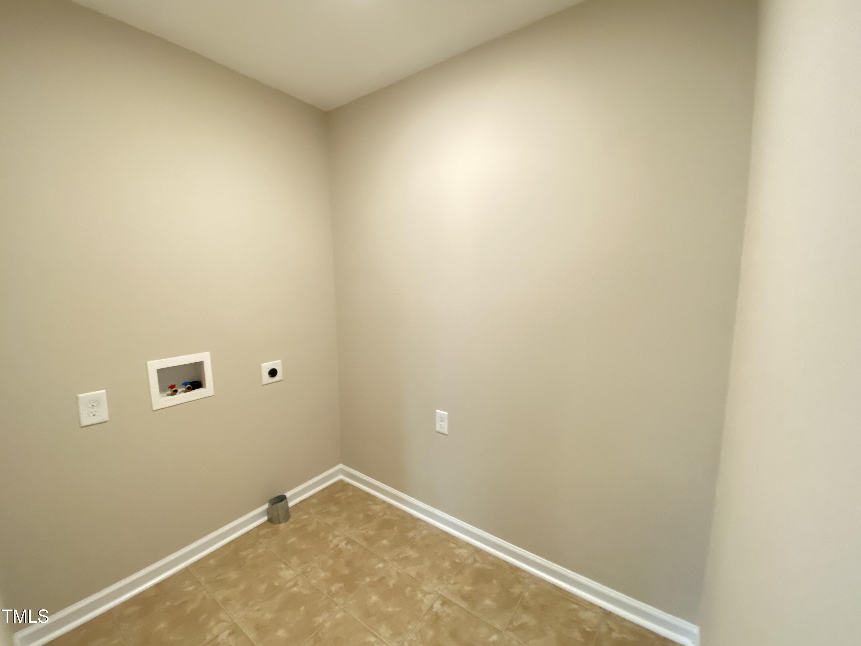 110 Sycamore Street Dunn, NC 28334 - Photo 8 of 28