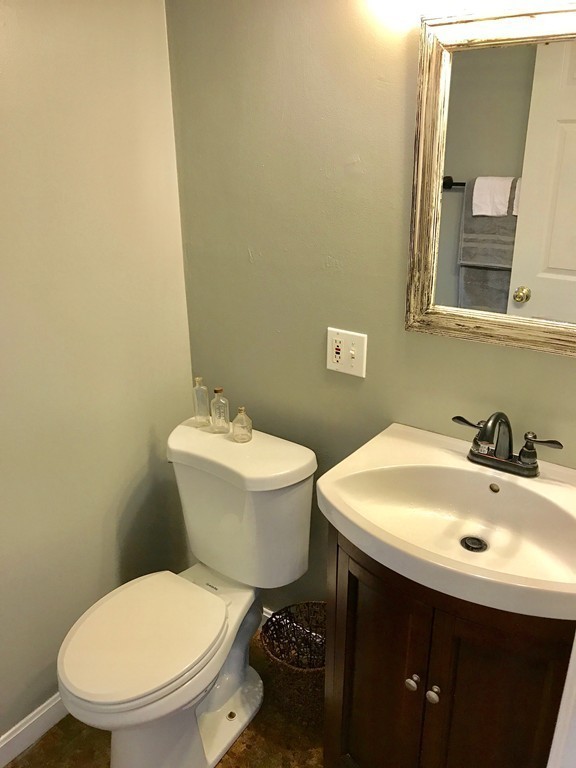 18 Old Populatic Road Norfolk, MA 02056 - Photo 8 of 23 Gallery Image 8