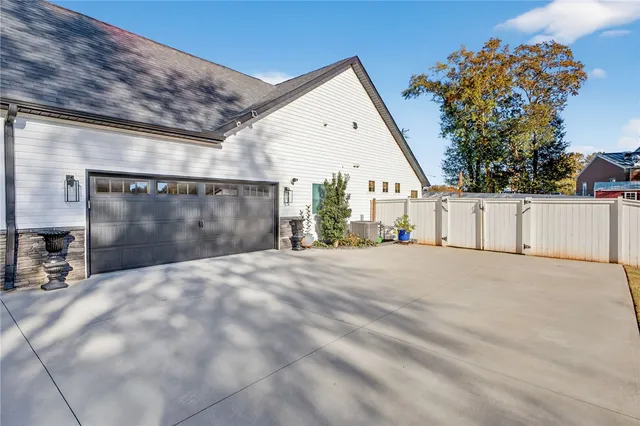 $524,950 | 1001 White Oak Drive, Anderson, SC 29621