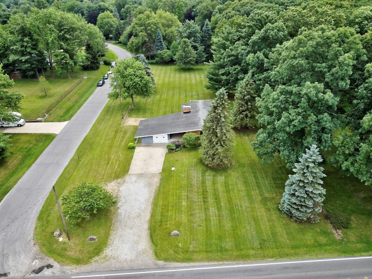 5199 Pratt Road Ann Arbor, MI 48103 - Photo 3 of 10 Photo 3