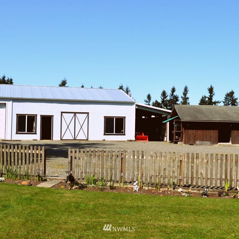 12517 Moes Road Southeast Rainier, WA 98576 - Photo 22 of 25 Gallery Image 22