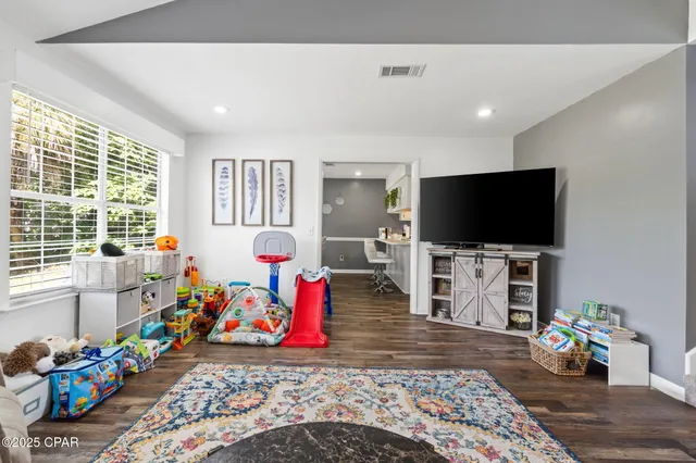 $319,900 | 307 North Cove Boulevard, Panama City, FL 32401