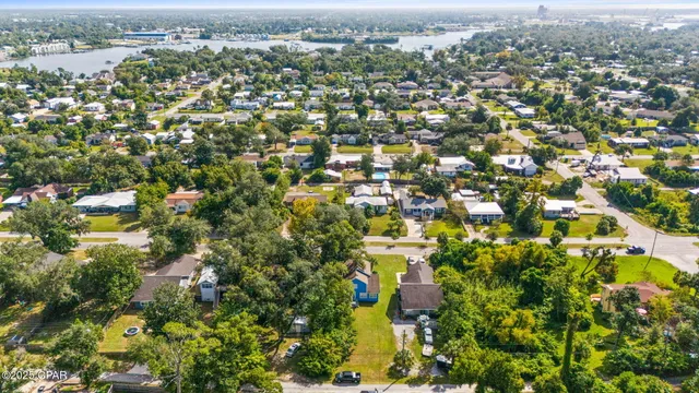 $319,900 | 307 North Cove Boulevard, Panama City, FL 32401