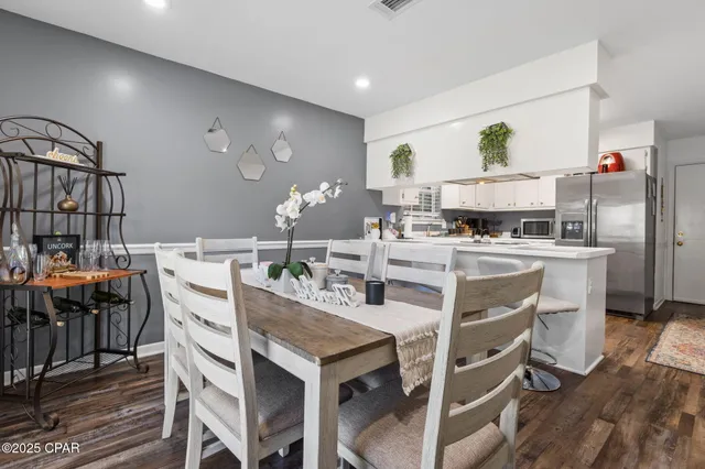 $319,900 | 307 North Cove Boulevard, Panama City, FL 32401