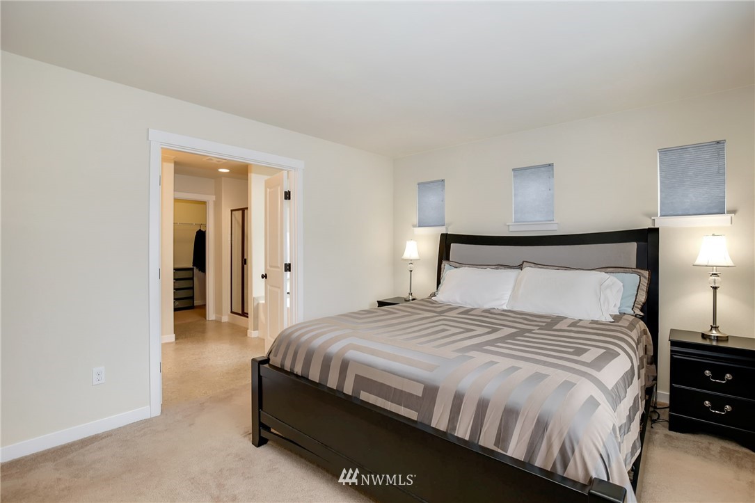 685 Ilwaco Place Northeast Renton, WA 98059 - Photo 12 of 23 Gallery Image 12