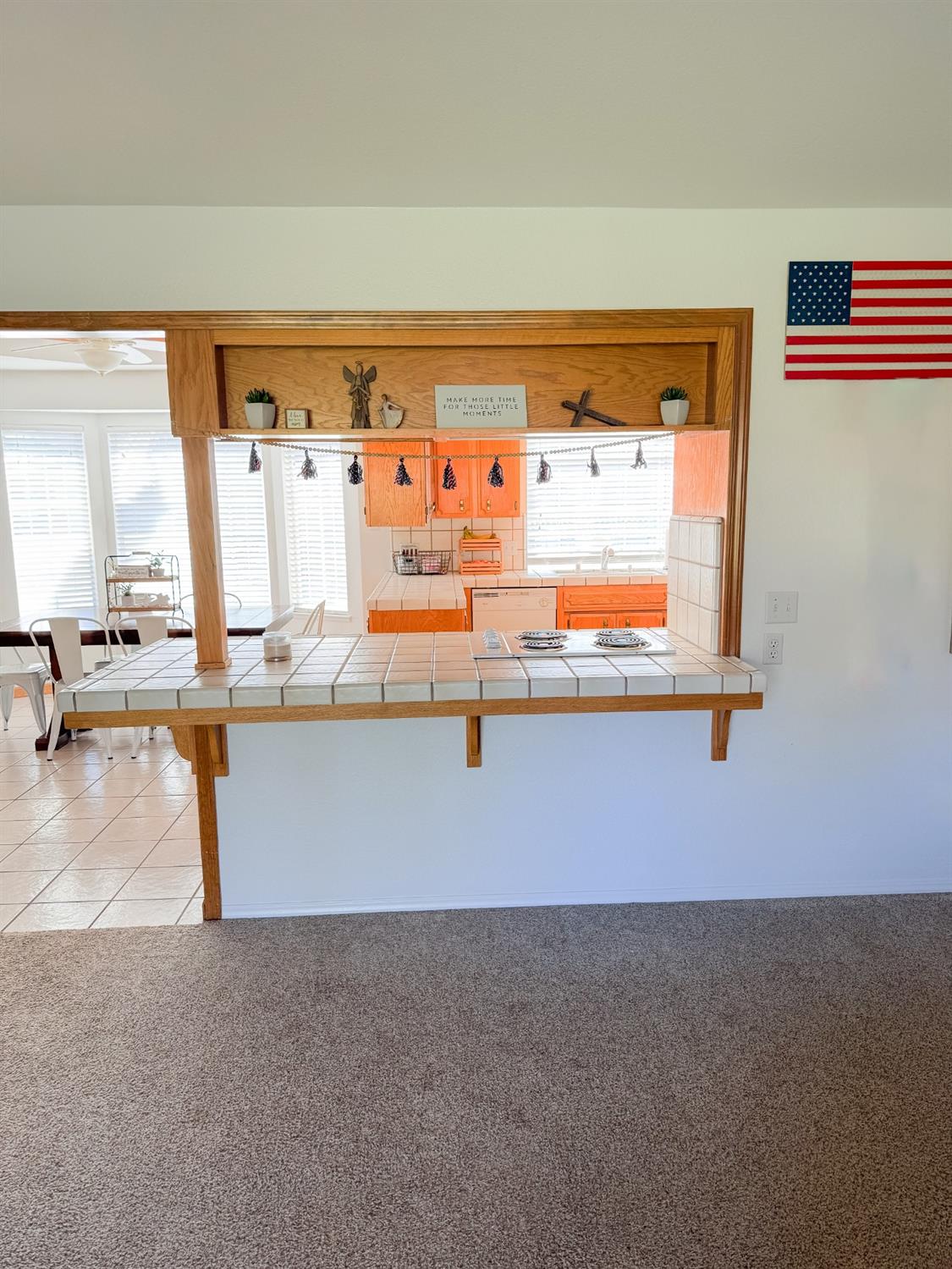 2544 Sterling Avenue Sanger, CA 93657 - Photo 10 of 27 a view of a swimming pool