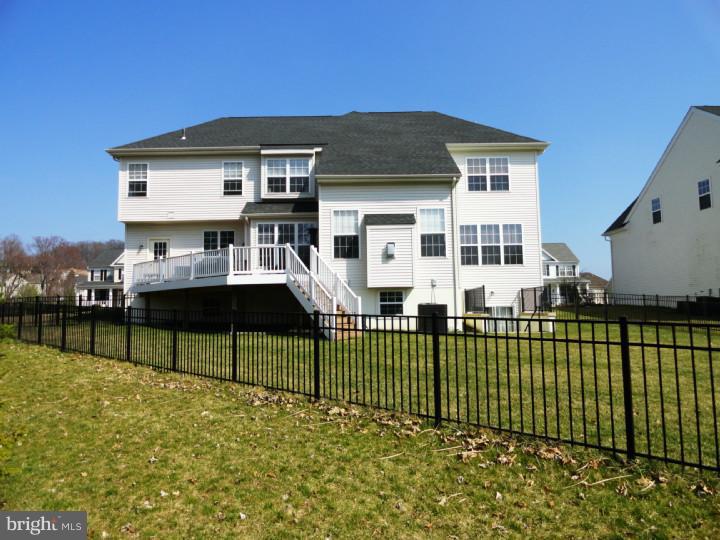 1000 Barclay Road Chester Springs, PA 19425 - Photo 15 of 17 Exterior Back