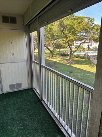 $1,740 | 13255 Southwest 9th Court, Unit 211G, Pembroke Pines, FL 33027