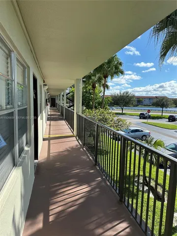 $1,740 | 13255 Southwest 9th Court, Unit 211G, Pembroke Pines, FL 33027