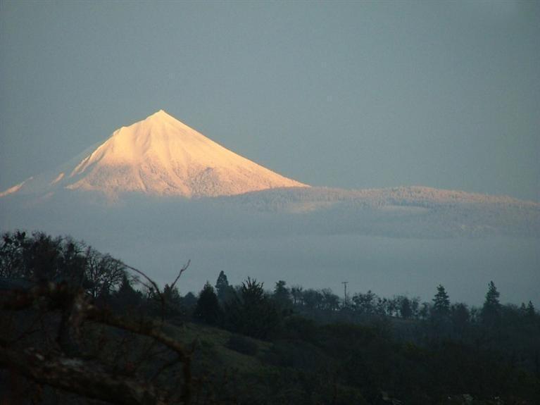 11208 Agate Road Eagle Point, OR 97524 - Photo 27 of 28 Hilltop views!