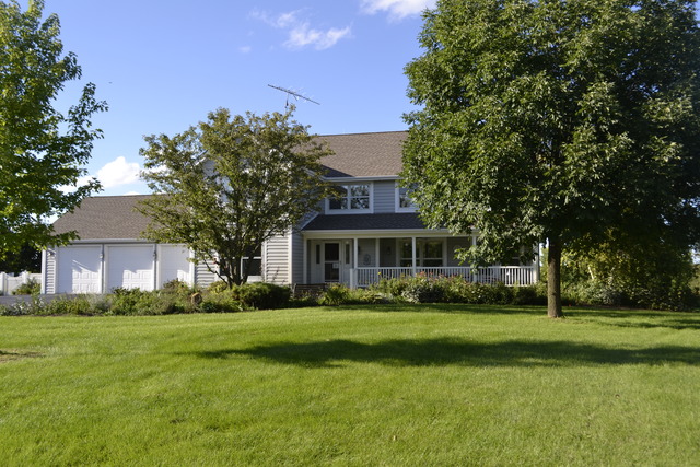 19602 Hebron Road Harvard, IL 60033 - Photo 4 of 25