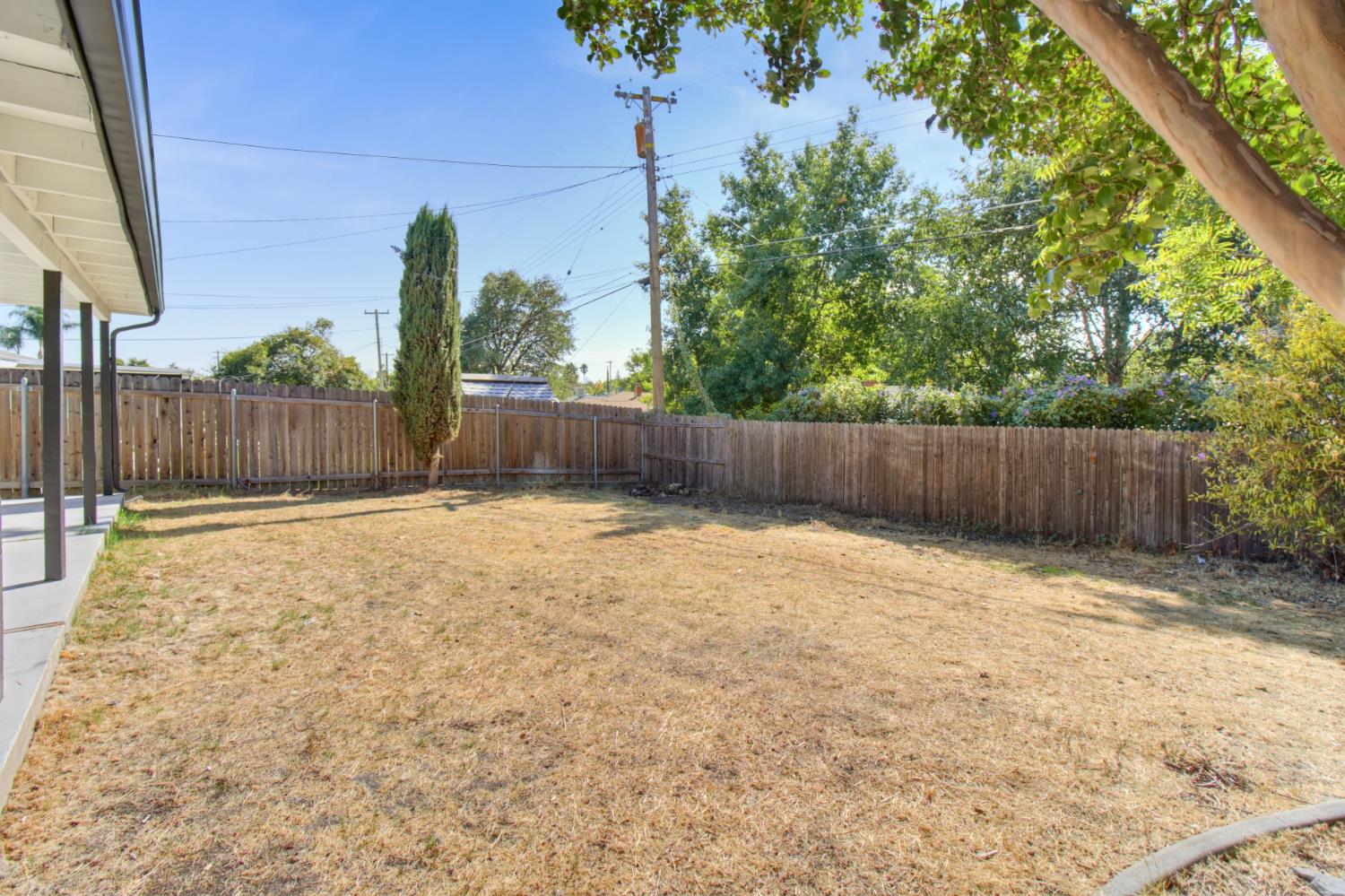 124 Fargo Way Folsom, CA 95630 - Photo 58 of 60 a view of wooden fence