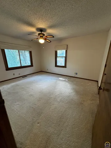 $175,000 | 916 Garfield Street, Emporia, KS 66801