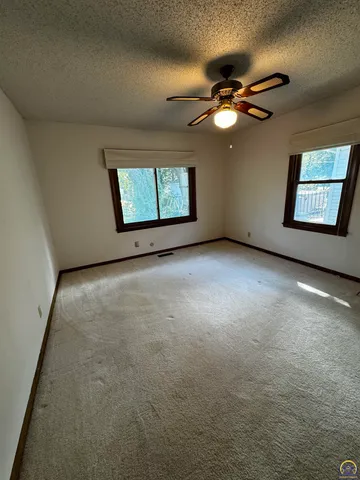 $175,000 | 916 Garfield Street, Emporia, KS 66801