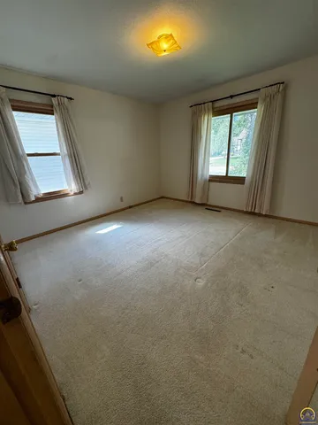 $175,000 | 916 Garfield Street, Emporia, KS 66801