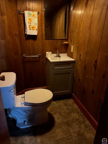 $175,000 | 916 Garfield Street, Emporia, KS 66801