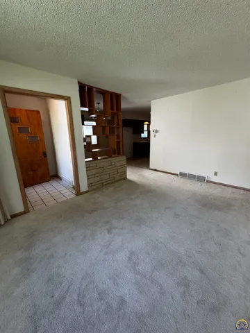 $175,000 | 916 Garfield Street, Emporia, KS 66801