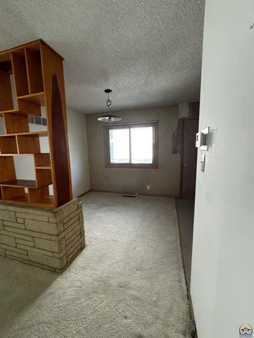 $175,000 | 916 Garfield Street, Emporia, KS 66801