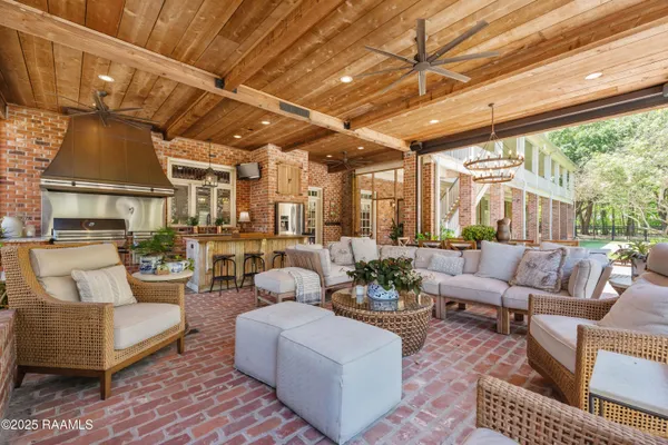 $2,950,000 | 7403 Roberts Cove Road, Rayne, LA 70578